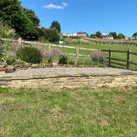 Semesterbostad Coach House, 5.8 Acres With Hot Tub And Lake *